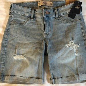 NWT Hollister Denim JEAN BOYSHORT SHORTS SZ 1 W25